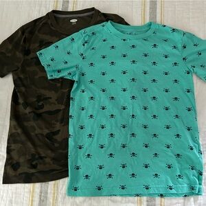 🔴ON SALE🔴 BOYS LARGE (10-12) set of 2 nice designed t-shirts